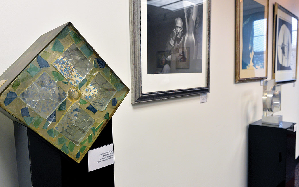 Honors art gallery works